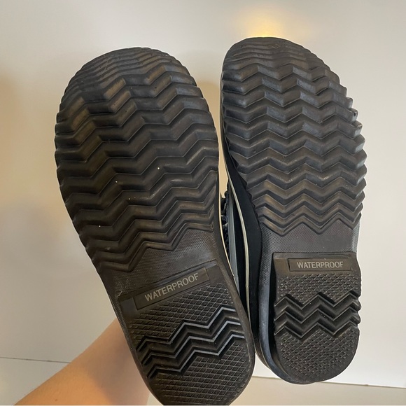 Sorel Dahlia Patent Leather Lace Up Waterproof Rain Boots 7 rain boot duck boot - Picture 9 of 13